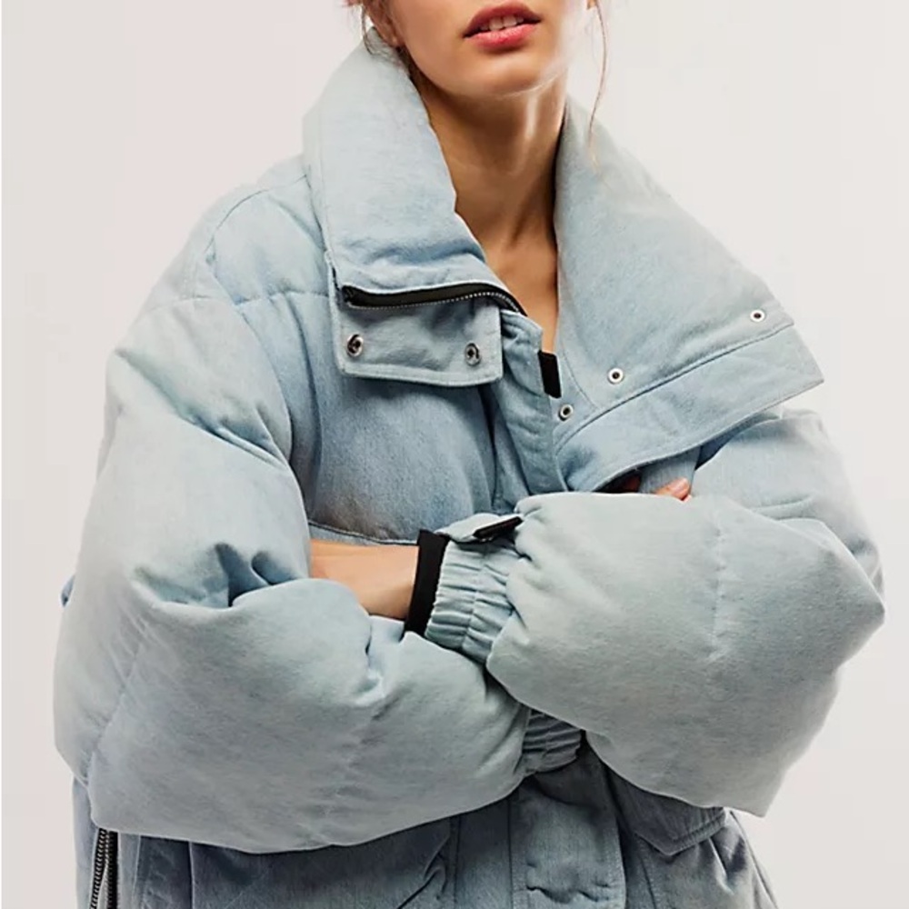 *NWT* Agolde Nova Denim Puffer Jacket - Picture 2 of 8